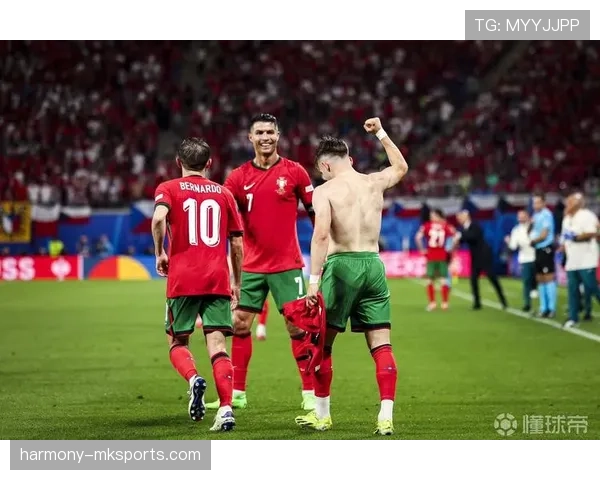 葡萄牙2004年欧洲杯表现回顾:主场作战闯入决赛 葡萄牙2004年欧洲杯表现回顾:主场作战闯入决赛