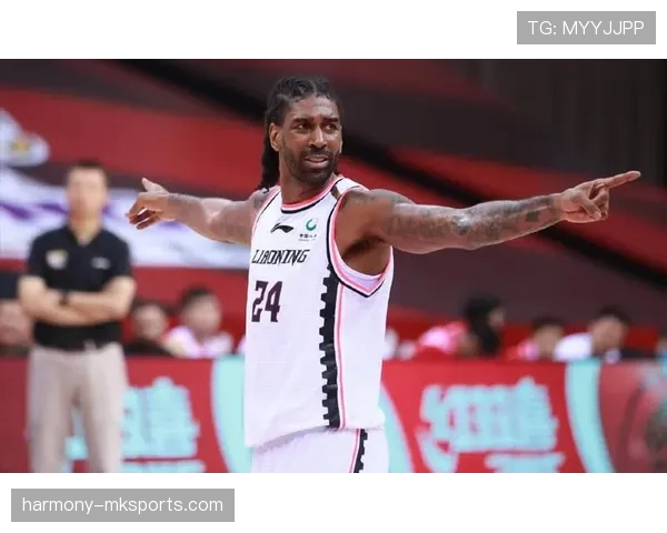 梅奥无球跑动制造空位，三分效率领跑替补席